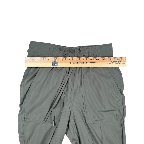 lululemon Beyond the Studio Jogger Size 2 Grey Sage Ruched Athleisure Tapered - Picture 7 of 10